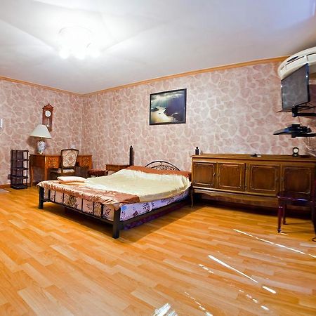 Lessor Apartments Almaty Room photo