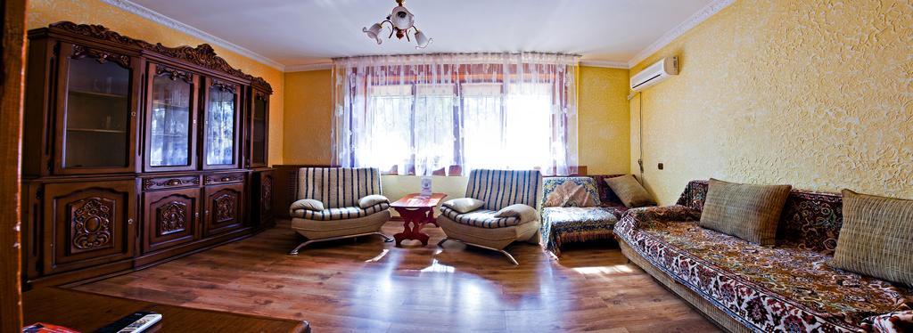 Lessor Apartments Almaty Room photo